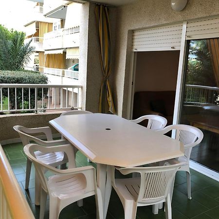 Apartamento En Alquiler Parque 8, Playa De Gandia Екстер'єр фото