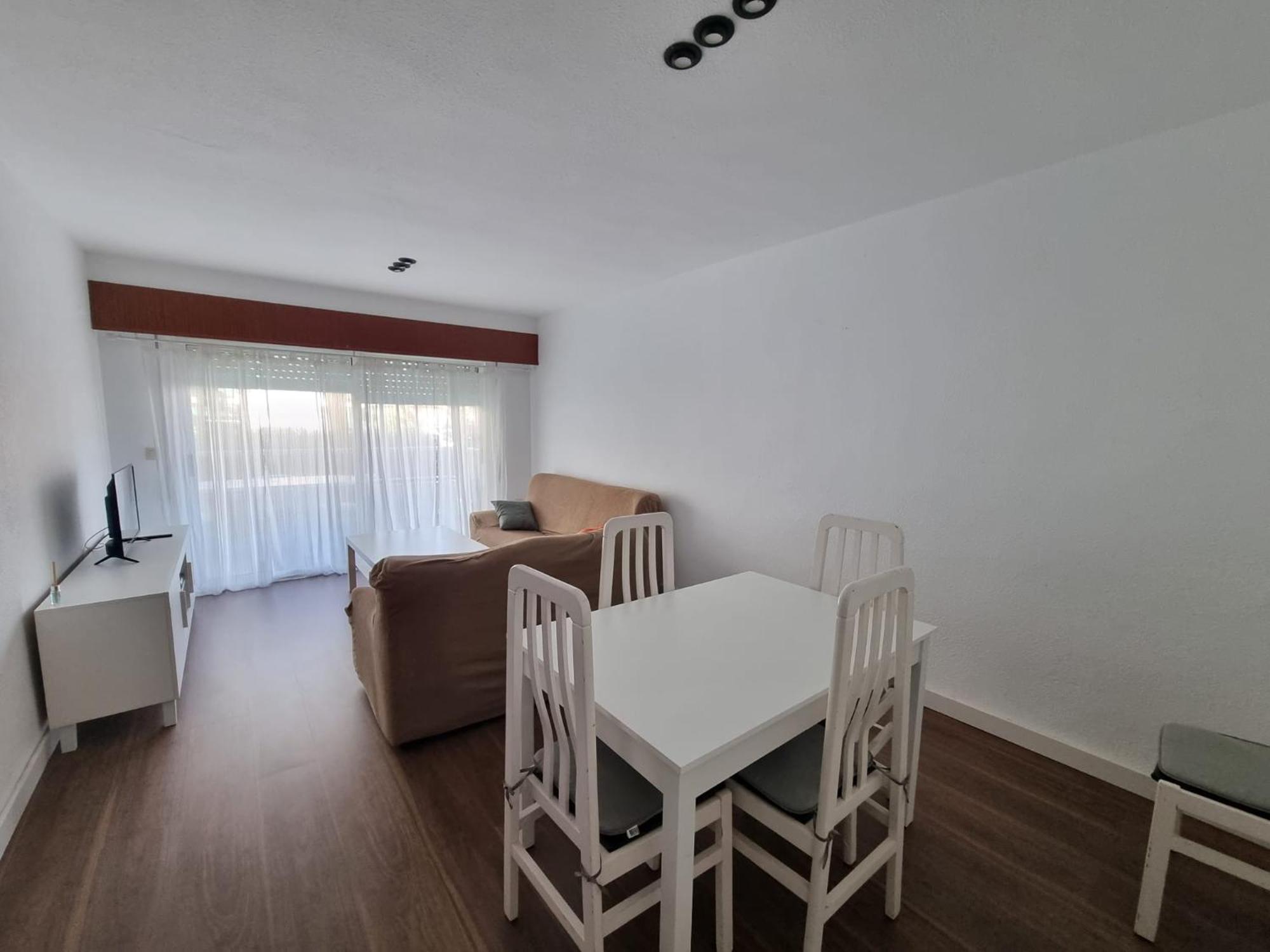 Apartamento En Alquiler Parque 8, Playa De Gandia Екстер'єр фото